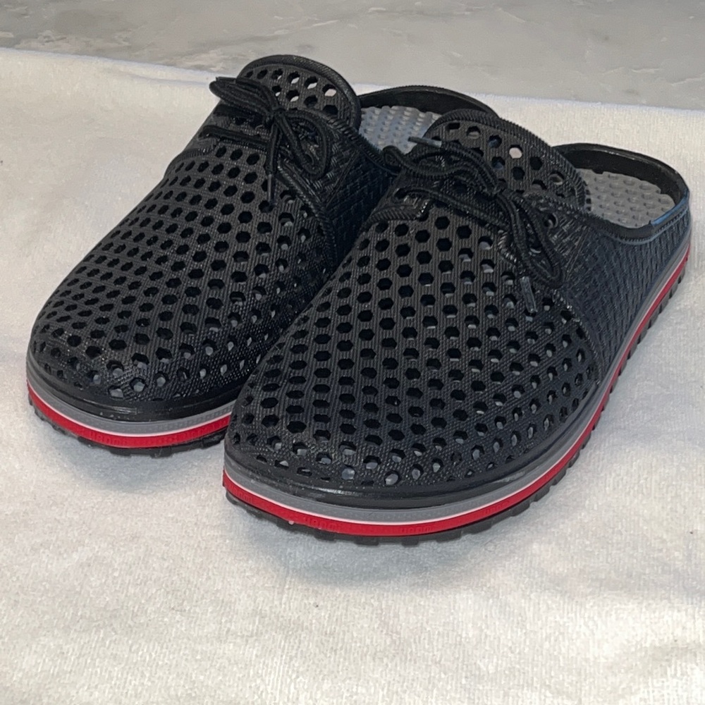 Mens size 10 shoe. fun casual loafer.